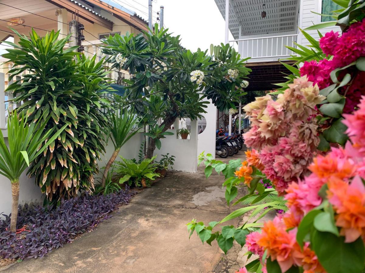 Sawaddeethaweesuk At Kohlarn Apartment Bagian luar foto