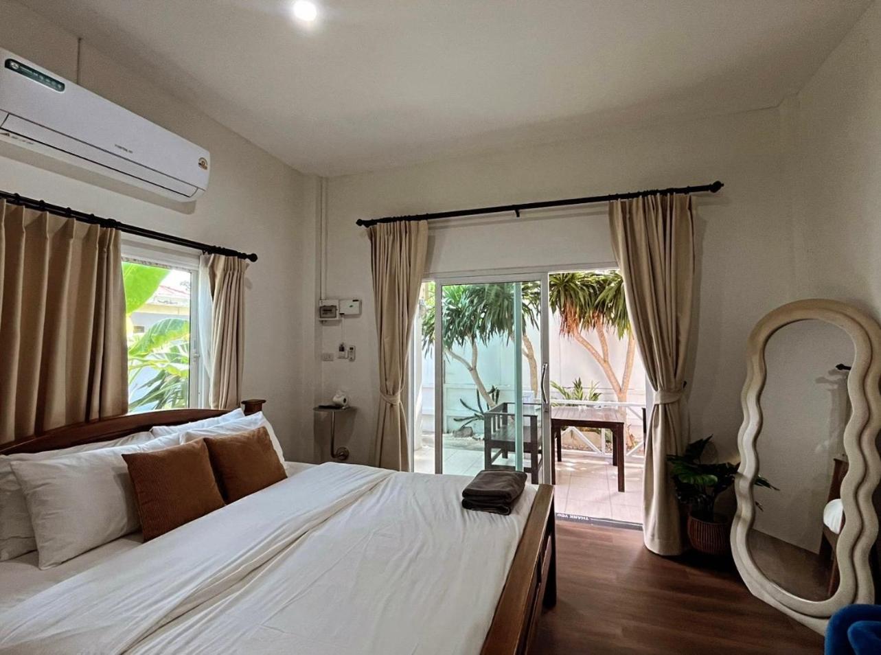 Sawaddeethaweesuk At Kohlarn Apartment Bagian luar foto